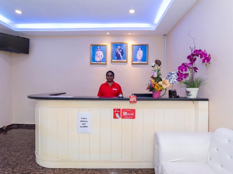 Oyo 1228 R & R Motel Джохор Бахру Екстериор снимка