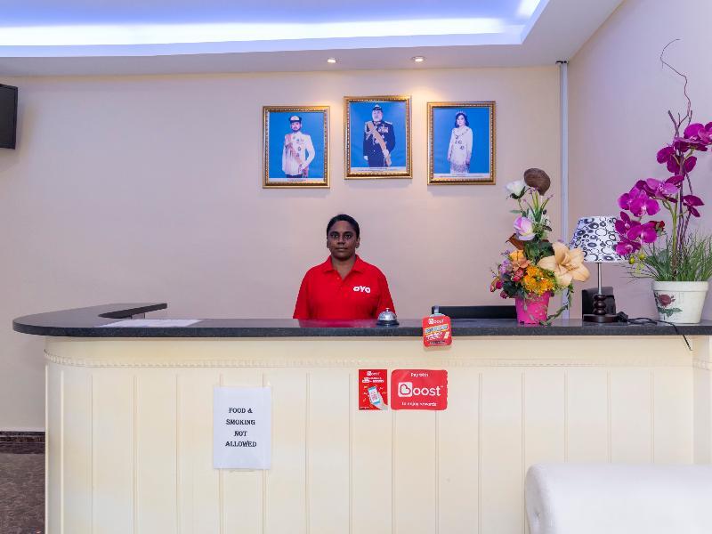 Oyo 1228 R & R Motel Джохор Бахру Екстериор снимка